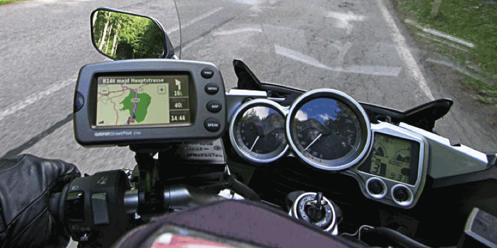 2006 - Garmin StreetPilot 2820 (még nem érintőkijelzős motoros GPS)